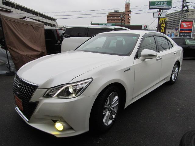 クラウンハイブリッド アスリートＳ　新品コンビハンドル　内装ブラック　パワーシート　Ｂｌｕｅｔｏｏｔｈ　Ｂカメラ　ＥＴＣ　イエローフォグに交換　ドアカーテシＬＥＤ（7枚目）