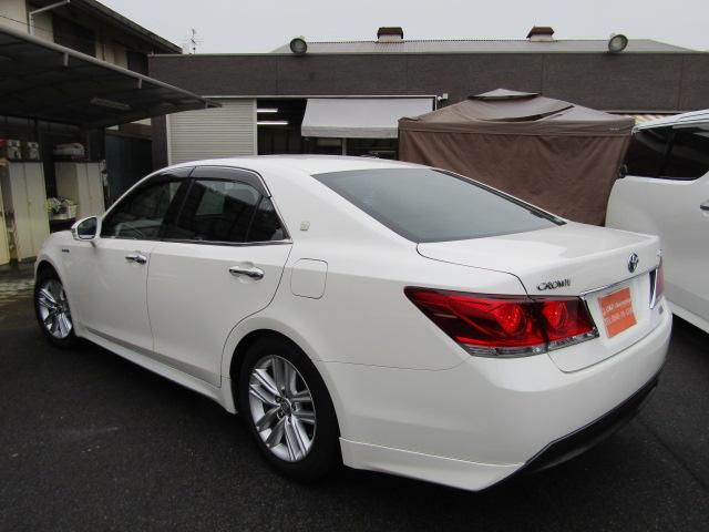 クラウンハイブリッド アスリートＳ　新品コンビハンドル　内装ブラック　パワーシート　Ｂｌｕｅｔｏｏｔｈ　Ｂカメラ　ＥＴＣ　イエローフォグに交換　ドアカーテシＬＥＤ（8枚目）