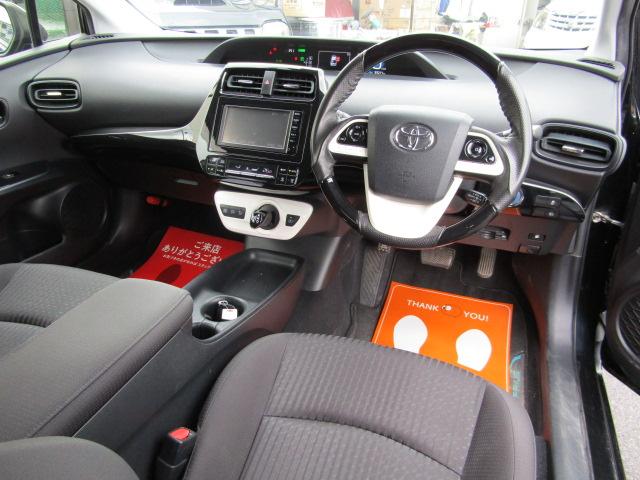 プリウス Ｓ　新品１８インチ　新品タイヤ装着　新品モデリスタ風エアロパチリスタ　コンビハンドル　社外ブラックシフト　ナビＴＶ　Ｂｌｕｅｔｏｏｔｈ　Ｂカメラ　ＥＴＣ（10枚目）