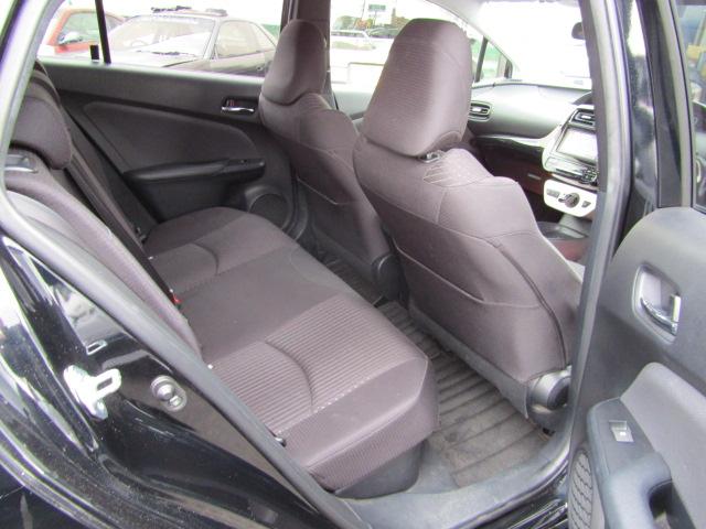 プリウス Ｓ　新品１８インチ　新品タイヤ装着　新品モデリスタ風エアロパチリスタ　コンビハンドル　社外ブラックシフト　ナビＴＶ　Ｂｌｕｅｔｏｏｔｈ　Ｂカメラ　ＥＴＣ（15枚目）