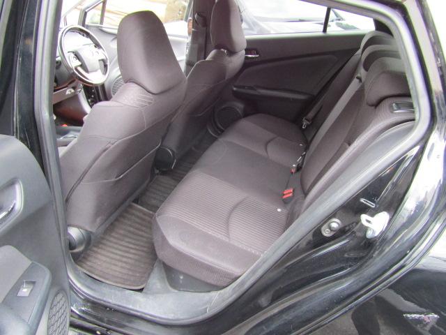 プリウス Ｓ　新品１８インチ　新品タイヤ装着　新品モデリスタ風エアロパチリスタ　コンビハンドル　社外ブラックシフト　ナビＴＶ　Ｂｌｕｅｔｏｏｔｈ　Ｂカメラ　ＥＴＣ（18枚目）