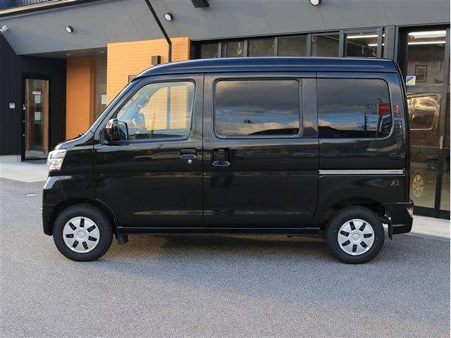 ハイゼットカーゴ クルーズターボＳＡＩＩＩ　社外ナビ　バックカメラ　ＥＴＣ　キーレス　電動格納ドアミラー　コーナーセンサー（リア）　衝突軽減ブレーキ　パワーウィンドウ　エアバッグ　パワーステアリング（4枚目）