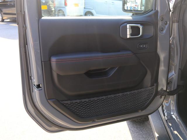 ジープ・ラングラーアンリミテッド ルビコン　バックカメラ　フロントカメラ　アダプティブクルーズコントロール　ＥＴＣ２．０　シートヒーター　クリアランスソナー　スマートキー　ＬＥＤヘッドライト　エアバッグ　パワーウィンドウ　パワーステアリング（33枚目）