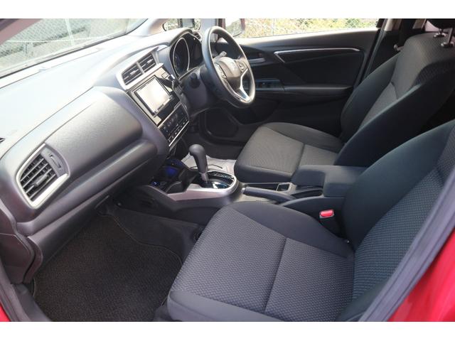 フィット １３Ｇ・Ｌ　ホンダセンシング　ナビ　ＴＶ　ＤＶＤ再生　Ｂｌｕｅｔｏｏｔｈ　バックカメラ　ＧＰＳレーダー　ドラレコ（13枚目）