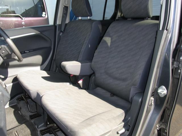 �A�[�����X�g�t�ŉ^�]�����y�Ȏp����ۂĂ܂���