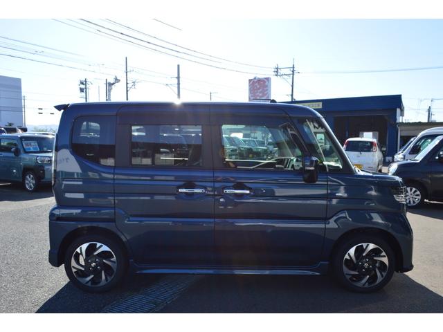 スペーシアカスタム ハイブリッドＸＳ　４ＷＤ　届出済未使用車　両側電動スライドドア　スマートキー　保証１か月又３０００ｋｍ（5枚目）