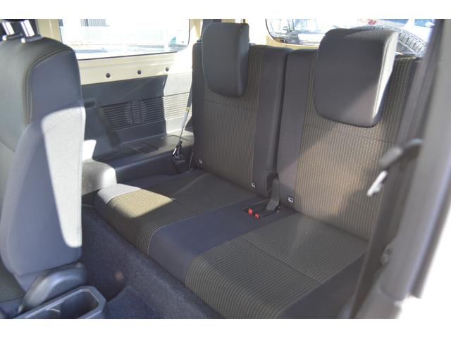 ☆後部座席も座ることができみんなでドライブを楽しむことができます！