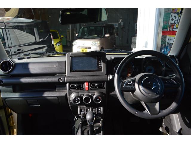 ☆インパネ全体です！黒を基調としたかっこいい車内となっております！