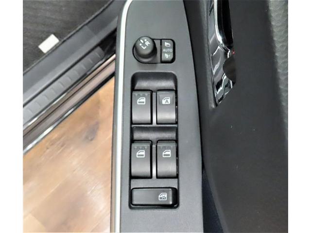 ルーミー カスタムＧ　衝突被害軽減システム　フルセグ　バックカメラ　両側電動スライド　ＬＥＤヘッドランプ　スマートキー　オートクルーズコントロール（22枚目）