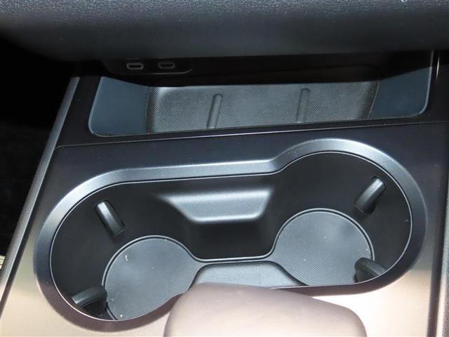 ＵＸ ＵＸ２５０ｈ　グレイスフル　エクスプローラー　衝突被害軽減システム　フルセグ　メモリーナビ　ＤＶＤ再生　バックカメラ　ＥＴＣ　ドラレコ　ＬＥＤヘッドランプ　スマートキー　オートクルーズコントロール　ハイブリッド（15枚目）