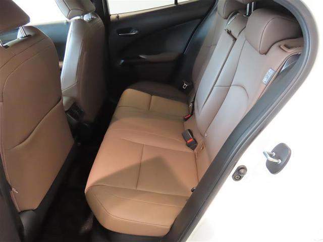 ＵＸ ＵＸ２５０ｈ　グレイスフル　エクスプローラー　衝突被害軽減システム　フルセグ　メモリーナビ　ＤＶＤ再生　バックカメラ　ＥＴＣ　ドラレコ　ＬＥＤヘッドランプ　スマートキー　オートクルーズコントロール　ハイブリッド（34枚目）