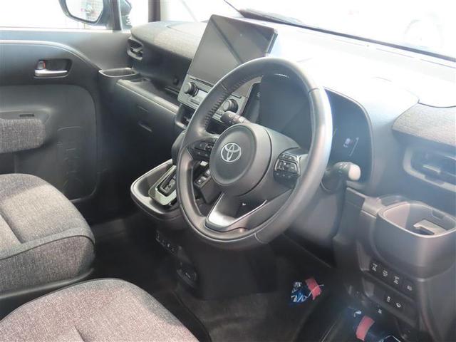 シエンタ ハイブリッドＺ　衝突被害軽減システム　フルセグ　メモリーナビ　バックカメラ　ＥＴＣ　両側電動スライド　乗車定員７人　ＬＥＤヘッドランプ　スマートキー　オートクルーズコントロール　ハイブリッド　３列シート（7枚目）