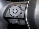 【トヨタ認定中古車の安心1】中古車をキレイで気持ちよくお乗りいただけるよう、トヨタ認定中古車はしっかりクリーニング。エンジンルームからシートを外した洗浄まで、目に見えない部分も徹底的に洗浄しています