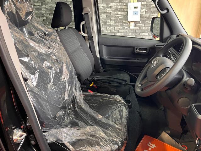 アトレー ＲＳ　軽キャン　車中泊仕様　ベッドキット　１２Ｖクーラー　４０９６Ｗｈサブバッテリー　インバーター　走行充電　天井遮熱＆断熱　ＬＥＤ照明　前後ドラレコ　外部電源　脱着式テーブル　オレンジアベニューデモカー（11枚目）