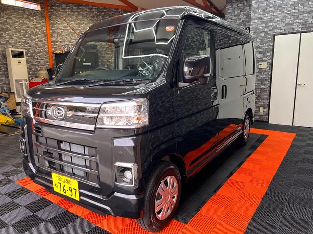 アトレー ＲＳ　軽キャン　車中泊仕様　ベッドキット　１２Ｖクーラー　４０９６Ｗｈサブバッテリー　インバーター　走行充電　天井遮熱＆断熱　ＬＥＤ照明　前後ドラレコ　外部電源　脱着式テーブル　オレンジアベニューデモカー（14枚目）