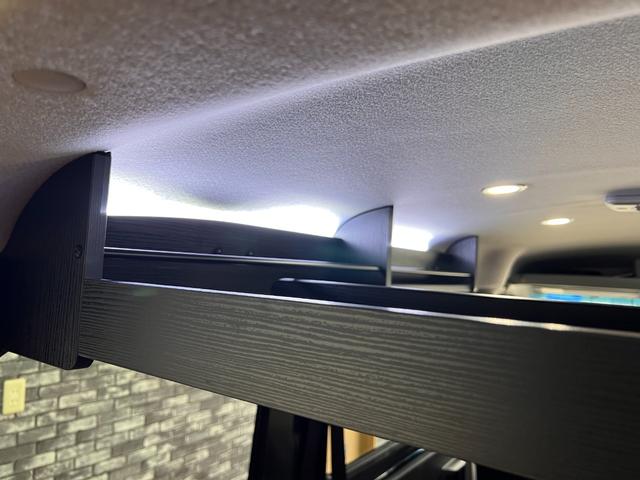 アトレー ＲＳ　軽キャン　車中泊仕様　ベッドキット　１２Ｖクーラー　４０９６Ｗｈサブバッテリー　インバーター　走行充電　天井遮熱＆断熱　ＬＥＤ照明　前後ドラレコ　外部電源　脱着式テーブル　オレンジアベニューデモカー（30枚目）