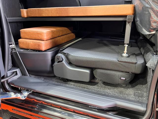 アトレー ＲＳ　軽キャン　車中泊仕様　ベッドキット　１２Ｖクーラー　４０９６Ｗｈサブバッテリー　インバーター　走行充電　天井遮熱＆断熱　ＬＥＤ照明　前後ドラレコ　外部電源　脱着式テーブル　オレンジアベニューデモカー（36枚目）