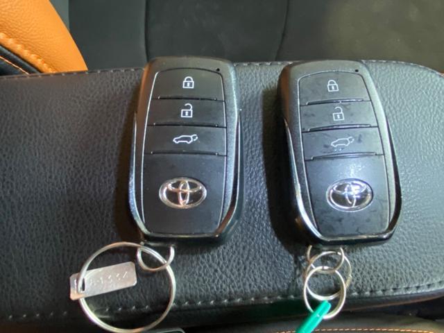 ヤリスクロス ハイブリッドＧ　衝突被害軽減システム　レーンアシスト　ルーフキャリー　ドラレコ　ＥＴＣ　ナビ　バックカメラ　フルセグＴＶ　Ｂｌｕｅｔｏｏｔｈ　ＣＤ　ＤＶＤ　ＬＥＤヘッドライト　ＪＡＯＳアルミホイール　クルコン（21枚目）