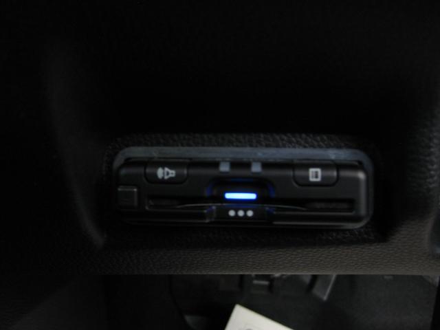 ヴェゼル Ｇ　９インチメモリーナビ☆フルセグ☆バックカメラ☆純正エアロ☆ドラレコ前後☆ＨｏｎｄａＳＥＮＳＩＮＧ☆ワンオーナー☆ユーザー下取り車☆スマートキー☆禁煙車☆ＬＥＤヘッドライト☆ＬＥＤフォグ☆ＥＴＣ☆（18枚目）