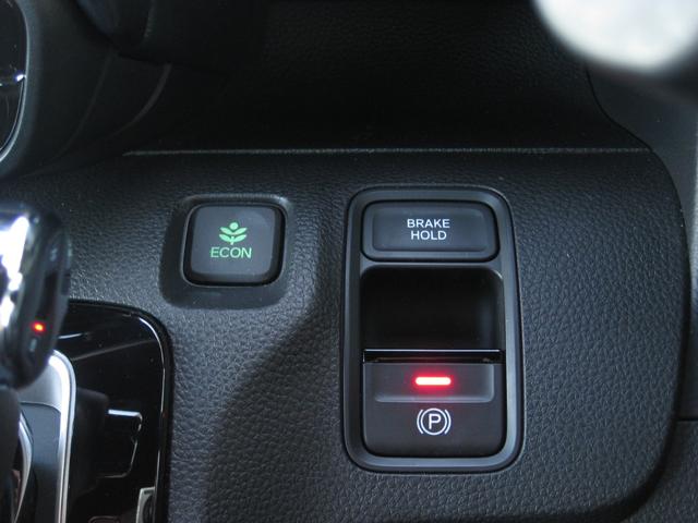 電動パーキングブレーキです！便利なブレーキホールド機能付きです♪