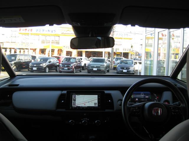 大きなフロントガラスで視界も良好です。