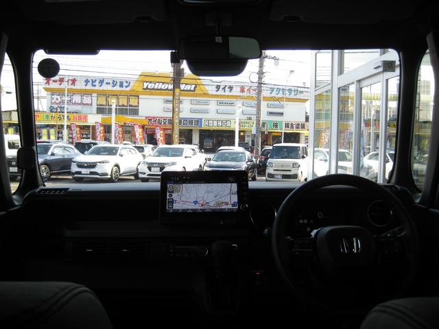 Ｎ－ＢＯＸカスタム ターボ　純正９インチメモリーナビ☆フルセグ☆マルチビューカメラ☆ＥＴＣ☆ＨｏｎｄａＳＥＮＳＩＮＧ☆両側パワースライドドア☆当社デモカー☆ＬＥＤヘッドライト☆シートバックテーブル☆純正１５インチアルミホイール☆（12枚目）