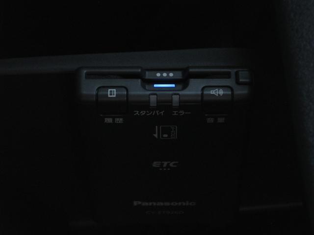 Ｎ－ＢＯＸカスタム ターボ　純正９インチメモリーナビ☆フルセグ☆マルチビューカメラ☆ＥＴＣ☆ＨｏｎｄａＳＥＮＳＩＮＧ☆両側パワースライドドア☆当社デモカー☆ＬＥＤヘッドライト☆シートバックテーブル☆純正１５インチアルミホイール☆（17枚目）