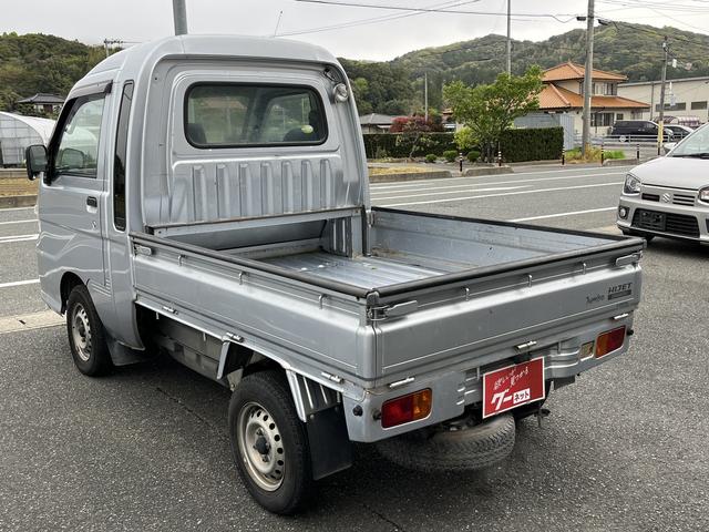 ジャンボ　軽トラック　ＭＴ　ＥＴＣ　ナビ　キーレスエントリー　エアコン　パワーステアリング(6枚目)