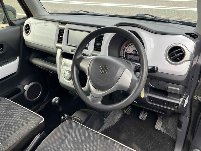 ハスラー Ｇ　ナビ　ＴＶ　キーレスエントリー　アイドリングストップ　電動格納ミラー　シートヒーター　ＭＴ　盗難防止システム　ＡＢＳ　ＣＤ　ＵＳＢ　ミュージックプレイヤー接続可　衝突安全ボディ　エアコン（10枚目）