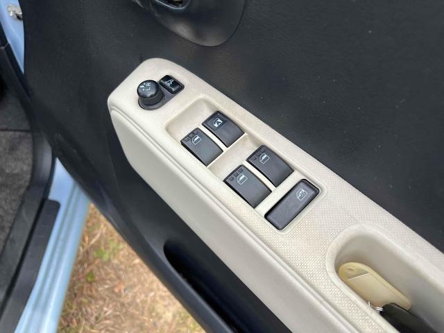 ミラココア ココアプラスＸ　ＥＴＣ　ナビ　ＴＶ　スマートキー　アイドリングストップ　電動格納ミラー　ベンチシート　ＣＶＴ　盗難防止システム　ＡＢＳ　ＣＤ　ＤＶＤ再生　ミュージックプレイヤー接続可　Ｂｌｕｅｔｏｏｔｈ　ルーフレール（11枚目）