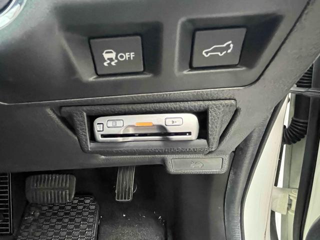 フォレスター ２．０ｉ－Ｌ　アイサイト　４ＷＤ　ＥＴＣ　バックカメラ　オートクルーズコントロール　レーンアシスト　パワーシート　衝突被害軽減システム　サンルーフ　ナビ　ＴＶ　オートライト　ＬＥＤヘッドランプ　電動リアゲート　アルミホイール（9枚目）