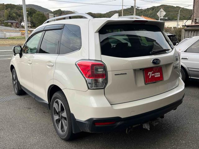 フォレスター ２．０ｉ－Ｌ　アイサイト　４ＷＤ　ＥＴＣ　バックカメラ　オートクルーズコントロール　レーンアシスト　パワーシート　衝突被害軽減システム　サンルーフ　ナビ　ＴＶ　オートライト　ＬＥＤヘッドランプ　電動リアゲート　アルミホイール（18枚目）