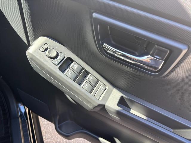 タフト Ｇ　ダーククロムベンチャー　９インチディスプレイ／ＴＶ／バックモニター／ＥＴＣ／ＵＳＢ・ＨＤＭＩ接続ＯＫ／シートヒーター（25枚目）