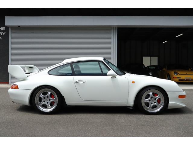 ９１１カレラＲＳ　新車並行車　グランプリホワイト　純正１８インチＲＳホイール　純正バケットシート　レッドブレーキキャリパー　パワーウインドウ(2枚目)