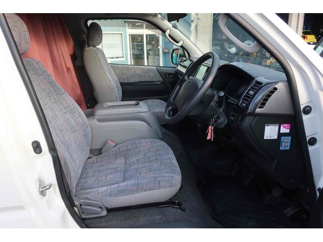 ハイエースバン SロングDX ワイド スーパーロング ハイルーフ キャンピングカー ETC バックカメラ ナビ ソーラー FFヒーター ツインサブバッテリー 外部100V 冷蔵庫 走行充電 電子レンジ(15枚目)