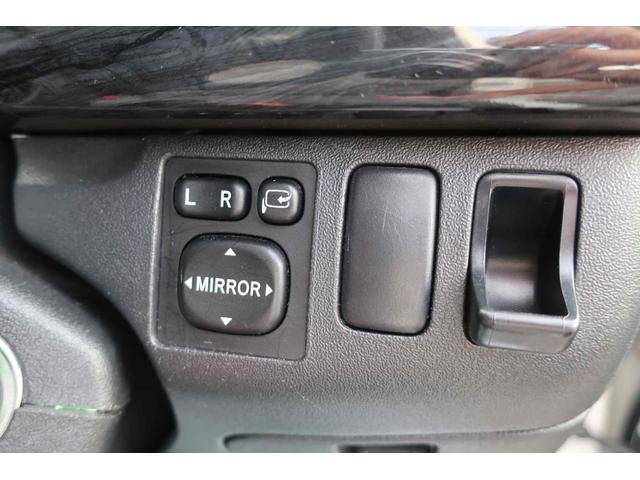 ハイエースバン SロングDX ワイド スーパーロング ハイルーフ キャンピングカー ETC バックカメラ ナビ ソーラー FFヒーター ツインサブバッテリー 外部100V 冷蔵庫 走行充電 電子レンジ(17枚目)