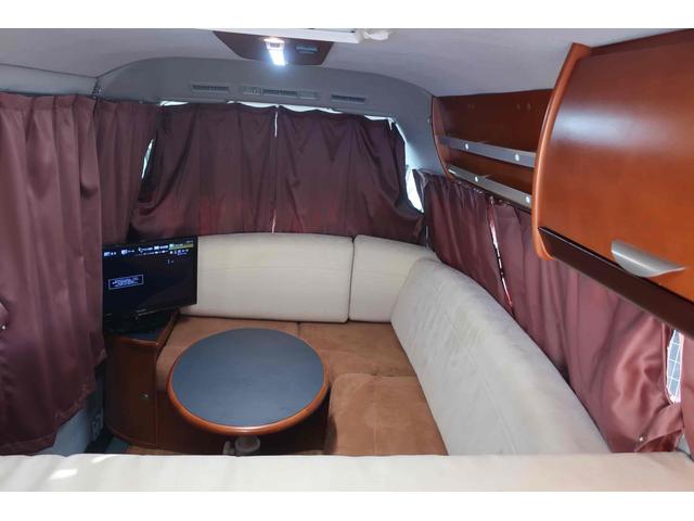 ハイエースバン SロングDX ワイド スーパーロング ハイルーフ キャンピングカー ETC バックカメラ ナビ ソーラー FFヒーター ツインサブバッテリー 外部100V 冷蔵庫 走行充電 電子レンジ(27枚目)