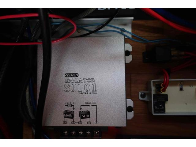 ハイエースバン SロングDX ワイド スーパーロング ハイルーフ キャンピングカー ETC バックカメラ ナビ ソーラー FFヒーター ツインサブバッテリー 外部100V 冷蔵庫 走行充電 電子レンジ(39枚目)