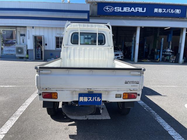 サンバートラック ハイルーフ　４ＷＤ　軽トラック　ＡＴ　ＡＢＳ　エアコン　パワーステアリング　パワーウィンドウ　運転席エアバッグ　助手席エアバッグ　ＣＤ　ＵＳＢ（5枚目）