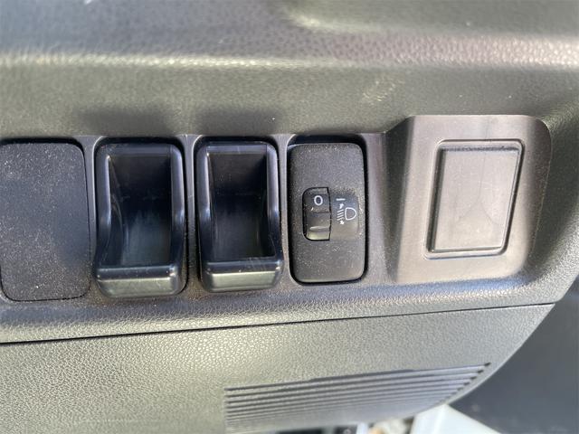 サンバートラック ハイルーフ　４ＷＤ　軽トラック　ＡＴ　ＡＢＳ　エアコン　パワーステアリング　パワーウィンドウ　運転席エアバッグ　助手席エアバッグ　ＣＤ　ＵＳＢ（14枚目）