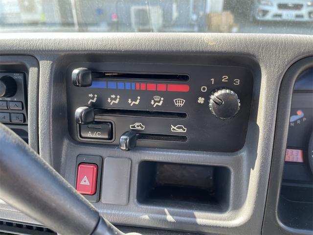 サンバートラック ＴＢ　４ＷＤ　軽トラック　３ＡＴ　アルミホイール　エアコン　パワステ　運転席エアバッグ（5枚目）