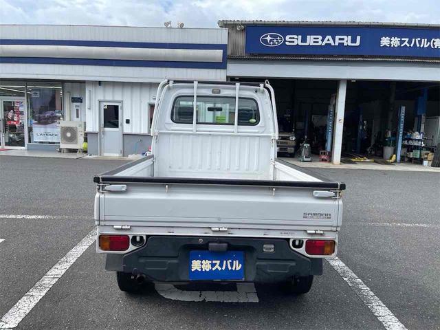 サンバートラック ＴＢ　４ＷＤ　５ＭＴ　エアコン　パワステ　運転席エアバッグ（4枚目）