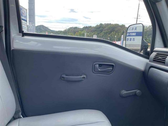 サンバートラック ＴＢ　４ＷＤ　５ＭＴ　エアコン　パワステ　運転席エアバッグ（20枚目）