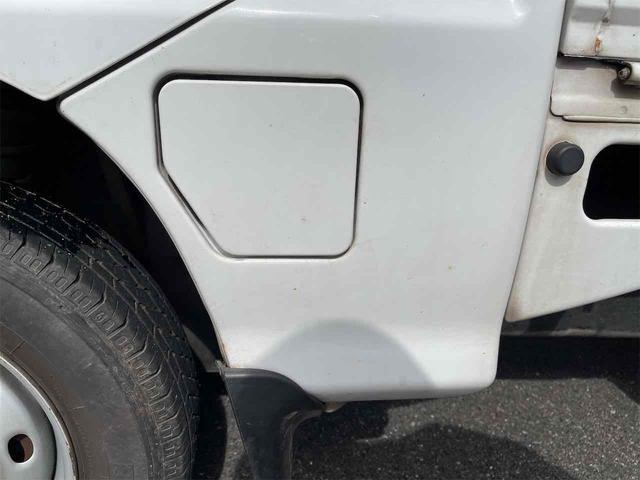 サンバートラック ＴＢ　４ＷＤ　５ＭＴ　エアコン　パワステ　運転席エアバッグ（47枚目）