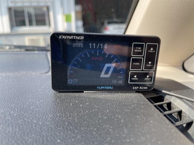 Ｒ２ Ｓ　スーパーチャージャー　ＥＴＣ　キーレスエントリー　電動格納ミラー　ＣＶＴ　ＡＢＳ　ＣＤ　アルミホイール　衝突安全ボディ　エアコン　パワーステアリング　パワーウィンドウ（26枚目）