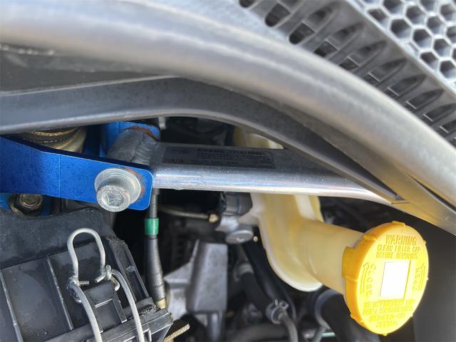 Ｒ２ Ｓ　スーパーチャージャー　ＥＴＣ　キーレスエントリー　電動格納ミラー　ＣＶＴ　ＡＢＳ　ＣＤ　アルミホイール　衝突安全ボディ　エアコン　パワーステアリング　パワーウィンドウ（55枚目）