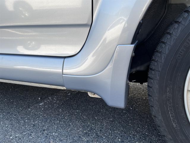 Ｒ２ Ｓ　スーパーチャージャー　ＥＴＣ　キーレスエントリー　電動格納ミラー　ＣＶＴ　ＡＢＳ　ＣＤ　アルミホイール　衝突安全ボディ　エアコン　パワーステアリング　パワーウィンドウ（57枚目）