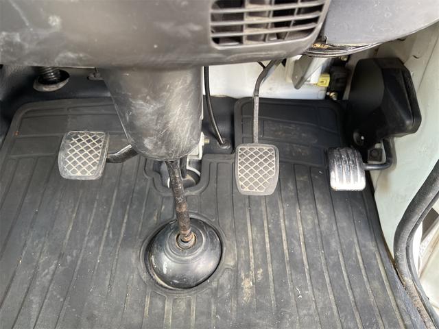 サンバートラック ＴＢ　軽トラック　５ＭＴ　２ＷＤ　ＥＴＣ　エアコン　運転席エアバッグ（26枚目）
