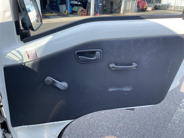 サンバートラック ＴＢ　軽トラック　５ＭＴ　２ＷＤ　ＥＴＣ　エアコン　運転席エアバッグ（27枚目）