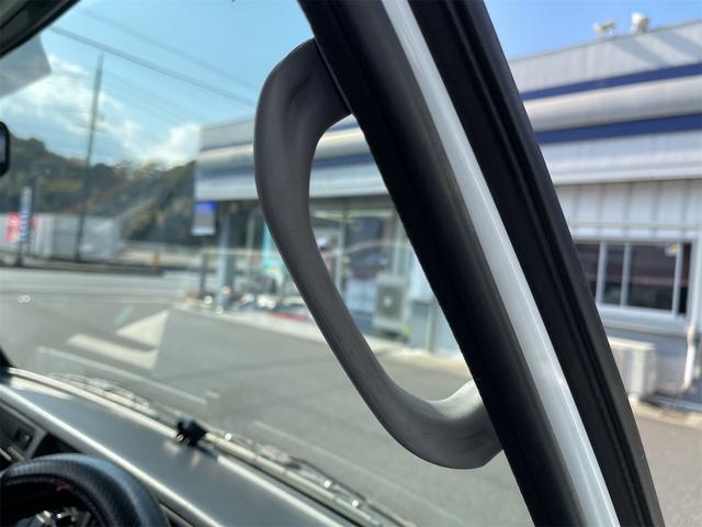サンバートラック ＴＢ　軽トラック　５ＭＴ　２ＷＤ　ＥＴＣ　エアコン　運転席エアバッグ（33枚目）